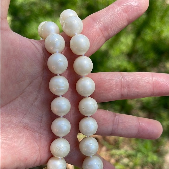 Elegant Genuine South Sea Pearl Necklace 10-13.3mm Hand-knotted - Picture 8 of 13